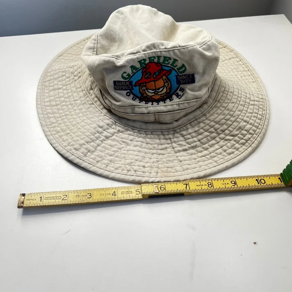 Vintage Garfield Outfitters Bucket Hat Beige Embroidered Sun Hat 90s OCT
